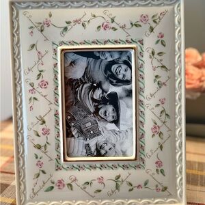 Lenox Sentiment Tea Rose Porcelain Picture Frame